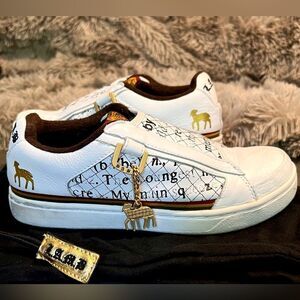 LAMB by Gwen Stefani Sneakers Size 7.5 Gold Hardware & Dust Bag.